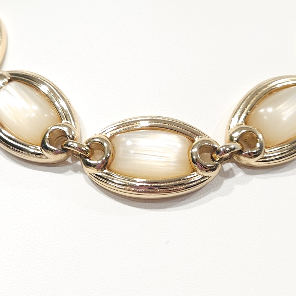 Christian Dior Vintage Ivory Lucite Gold-tone Link Chain Necklace 1970s 1980s - Picture 15 of 16